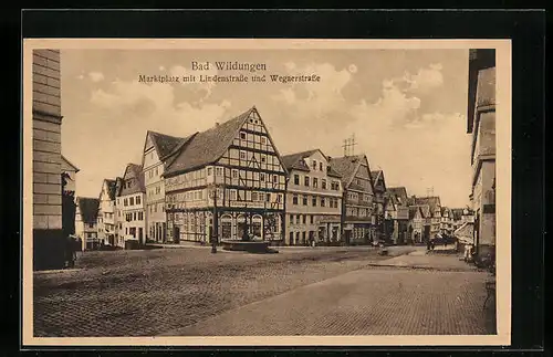 AK Bad Wildungen, Marktplatz mit Lindenstrasse und Wegaerstrasse