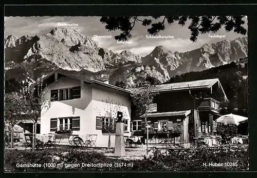 AK Garmisch-Partenkirchen, Bergwirtschaft Gamshütte gegen Dreitorspitze