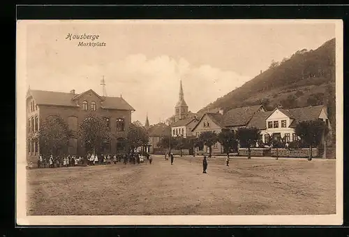 AK Hausberg, Marktplatz mit Kirche