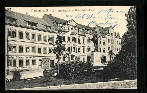 AK Nossen i. S., Bismarckstrasse mit Bismarckdenkmal