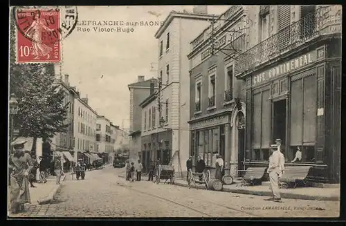 AK Villefranche-sur-Saone, Rue Victor-Hugo, Cafe Continental