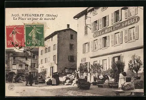 AK Vaugneray, Hotel du Midi, La Place un jour de marché