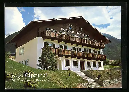 AK St. Leonhard i. Passeier, Strassenpartie mit Pension Alpenhof