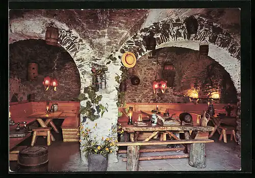 AK Kuens b. Meran, Hilber Törggelekeller