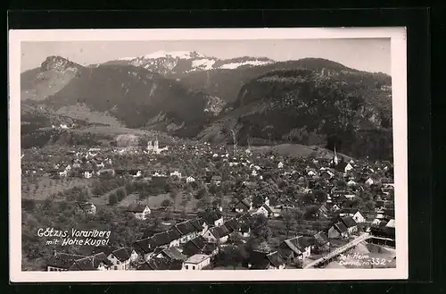 AK Götzis, Ortsansicht mit Hohe Kugel aus der Vogelschau