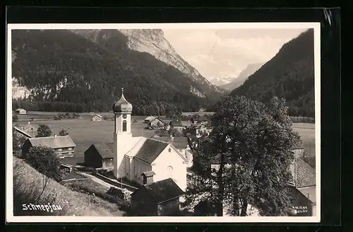 AK Schnepfau, Ortsansicht aus der Vogelschau mit Fernblick