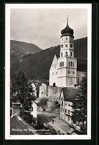 AK Bludenz, Strassenpartie mit Kirche