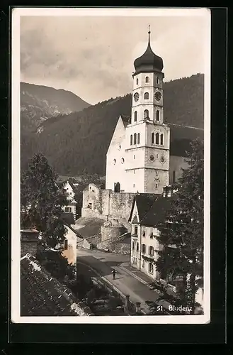 AK Bludenz, Strassenpartie mit Kirche aus der Vogelschau