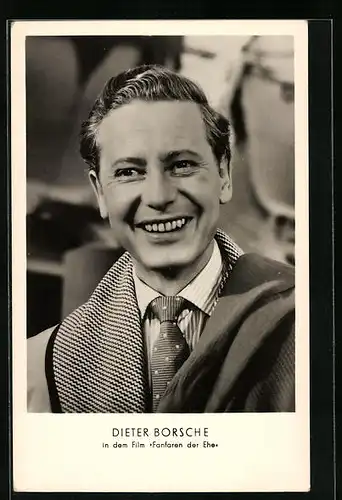 AK Schauspieler Dieter Borsche mit breitem Lachen