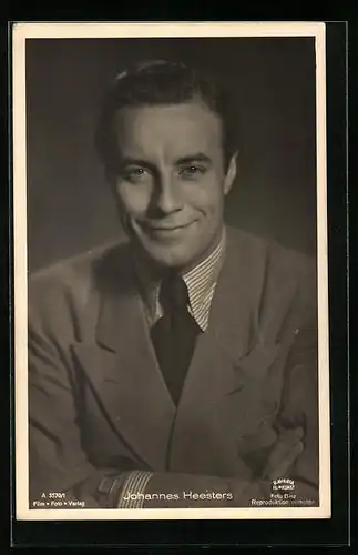 AK Schauspieler Johannes Heesters mit Anzug und Krawatte