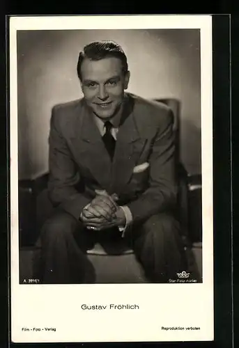 AK Schauspieler Gustav Fröhlich in lässiger Pose
