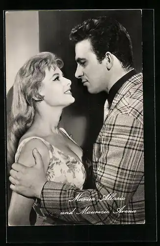 AK Schauspieler Marisa Allasio und Maurizio Arena inGiovanna