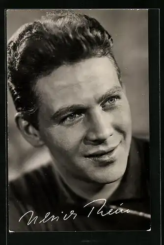 AK Schauspieler Ulrich Thein mit charmantem Blick