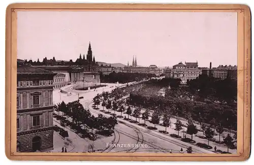 Fotografie Römmler & Jonas, Dresden, Ansicht Wien, Blick auf den Franzensring mit Parlament