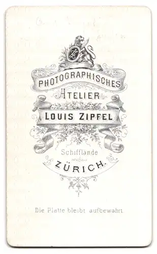 Fotografie Louis Zipfel, Zürich, Herr im Anzug mit Walrossbart