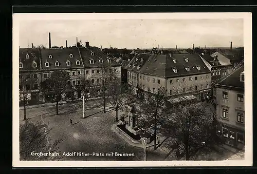 AK Grossenhain, Platz mit Geschäften und Brunnen