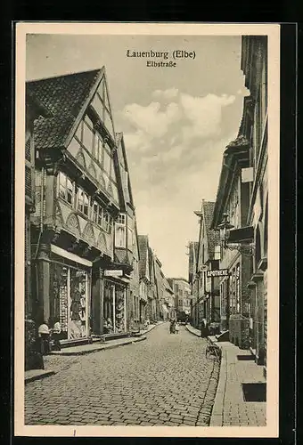 AK Lauenburg a. d. Elbe, Elbstrasse mit Apotheke