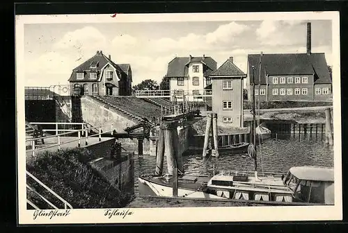 AK Glückstadt, Partie am Fluss mit Boot