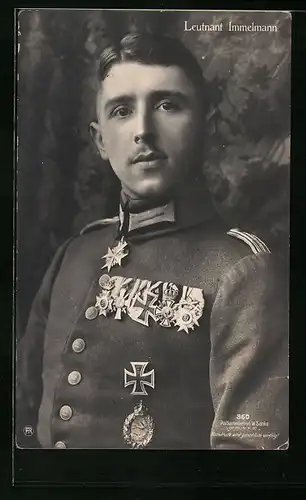 Foto-AK Sanke Nr. 360: Leutnant Immelmann in Uniform mit zahlreichen Orden