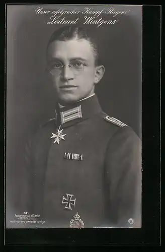 Foto-AK Sanke Nr. 391: Kampfflieger Leutnant Wintgens in Uniform mit Eisernem Kreuz