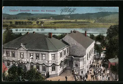 AK Seusslitz, Gasthof aus der Vogelschau mit Saal