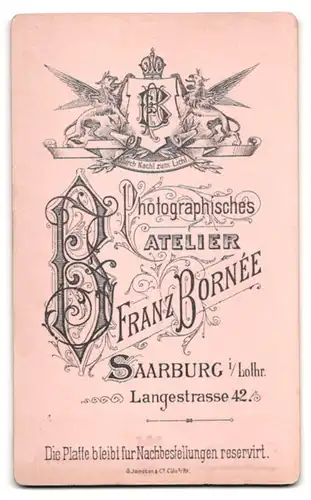 Fotografie Franz Bornee, Saarburg i. Loth., Kleinkind im weissen Kleid als Student mit Couleuer und Schirmmütze