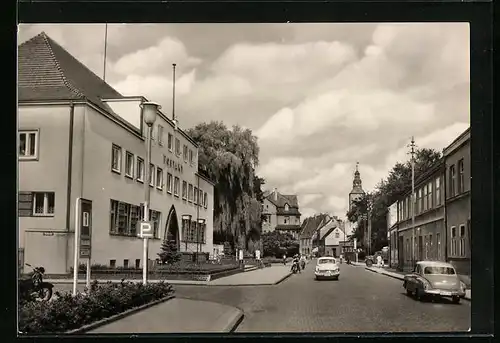 AK Gardelegen, Bahnhofstrasse, Blick auf Postamt und Marienkirche