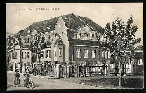 AK Plauen, Friedrich Krausse-Stift mit Strassenpartie