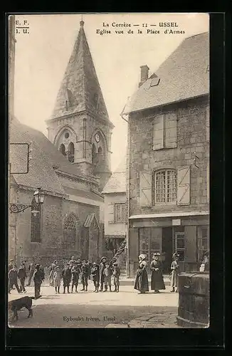 AK Ussel, Eglise vue de la Place d`Armes