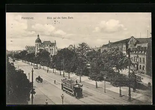 AK Hannover, Strassenbahn mit Blick auf die Hann. Bank
