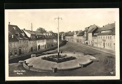 AK Hartha i. Sa., Markt mit Geschäften