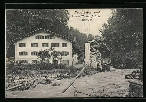 AK Schruns, Hochwasserkatastrophe 1910 - Beschädigte Krauthobel- und Parkettbodenfabrik Zudrell hinter reissendem Wasser