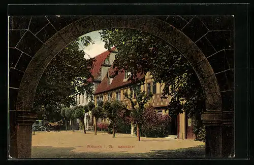 AK Erbach i. O., Blick in den Schlosshof durch einen Tordurchgang