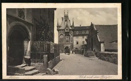 AK Meissen, Blick nach dem Burgtor mit Gasthof Wagner`s Weinstube