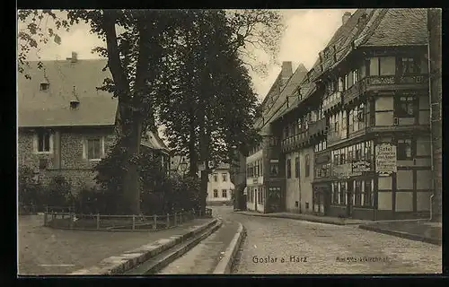 AK Goslar .a Harz, Strasse am Marktkirchof mit Hotel Kronprinz Ernst August