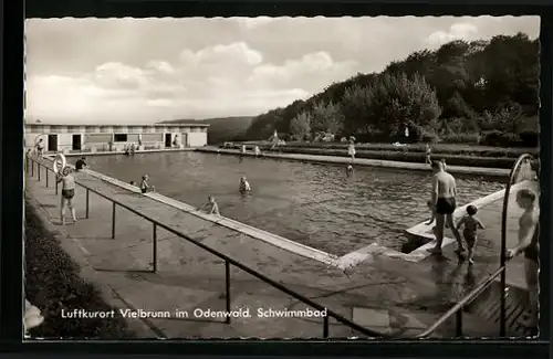 AK Vielbrunn im Odenwald, Schwimmbad mit Besuchern