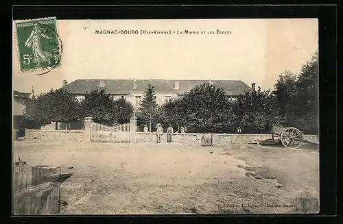AK Magnac-Bourg, La Mairie et les Écoles