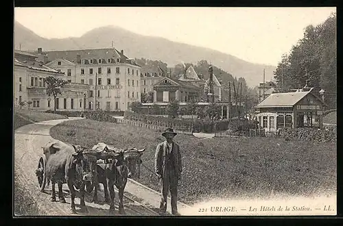 AK Uriage, Les Hôtels de la Station