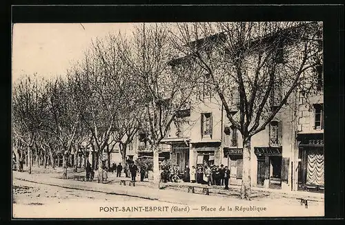 AK Pont-Saint-Esprit, Place de la Republique