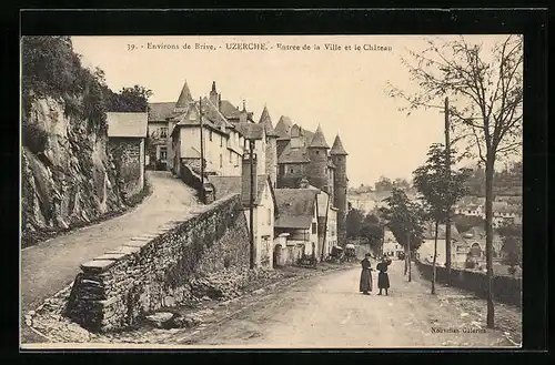 AK Uzerche, Entrée de la Ville et le Chateau