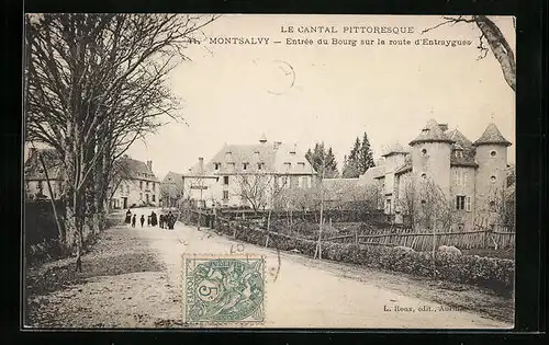 AK Montsalvy, Entrée du Bourg sur la route d`Entraygues