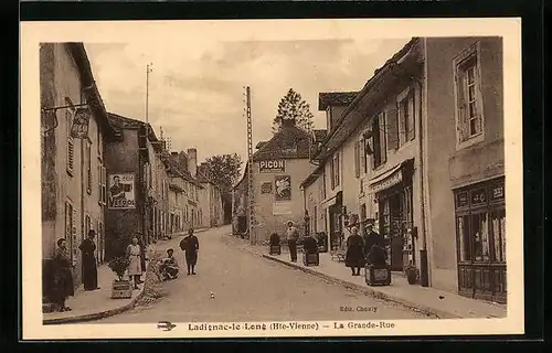 AK Ladignac-le-Long, La Grande-Rue