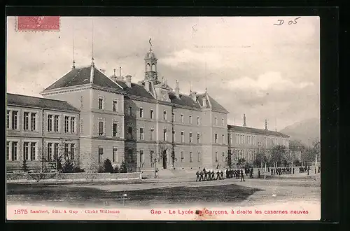 AK Gap, Le Lycée de Garcons, à droite les casernes neuves