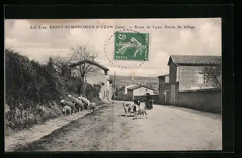AK Saint-Symphorien-d'Ozon, Route de Lyon, Entrée du Village