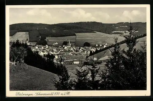 AK Furtwangen /Schwarzwald, Ortsansicht im Schwarzwald