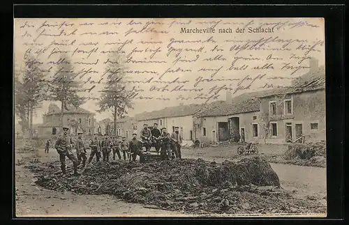 AK Marcheville, Ortspartie mit Soldaten nach der Schlacht
