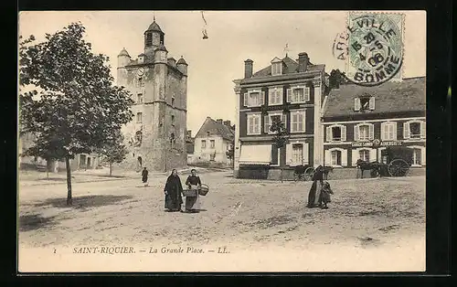 AK Saint-Riquier, La Grande Place