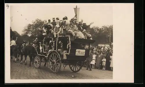 AK Wien, X. Deutsches Bundes Sängerfest 1928 - Alt-Wiener Ausfahrt 1830