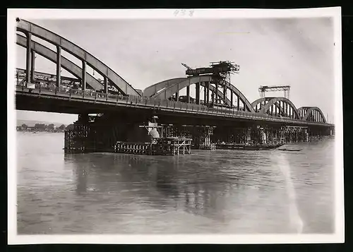 Fotografie Ansicht Wien-Floridsdorf, Brückenbau Kaiser Franz Joseph Brücke, Bogenbrücke kurz vor der Vollendung