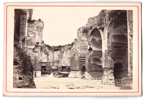 Fotografie unbekannter Fotograf, Ansicht Rom, Blick auf die Ruinen der Therme Caracalla